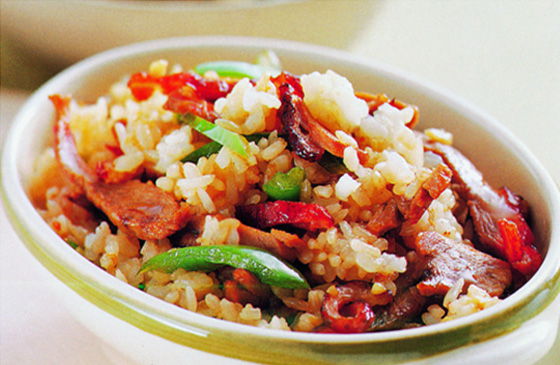  腊味煲仔饭